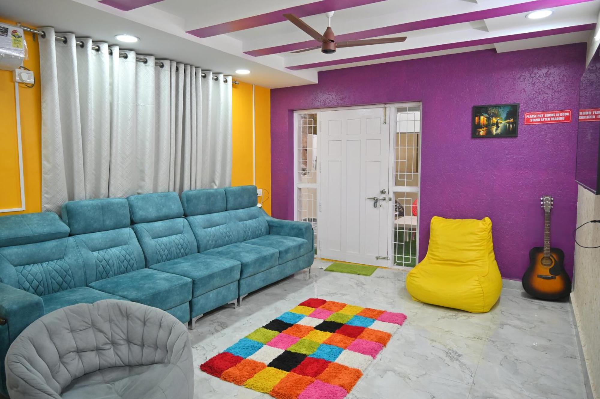 Hyderabad Wanderers Cave Hotel Bagian luar foto
