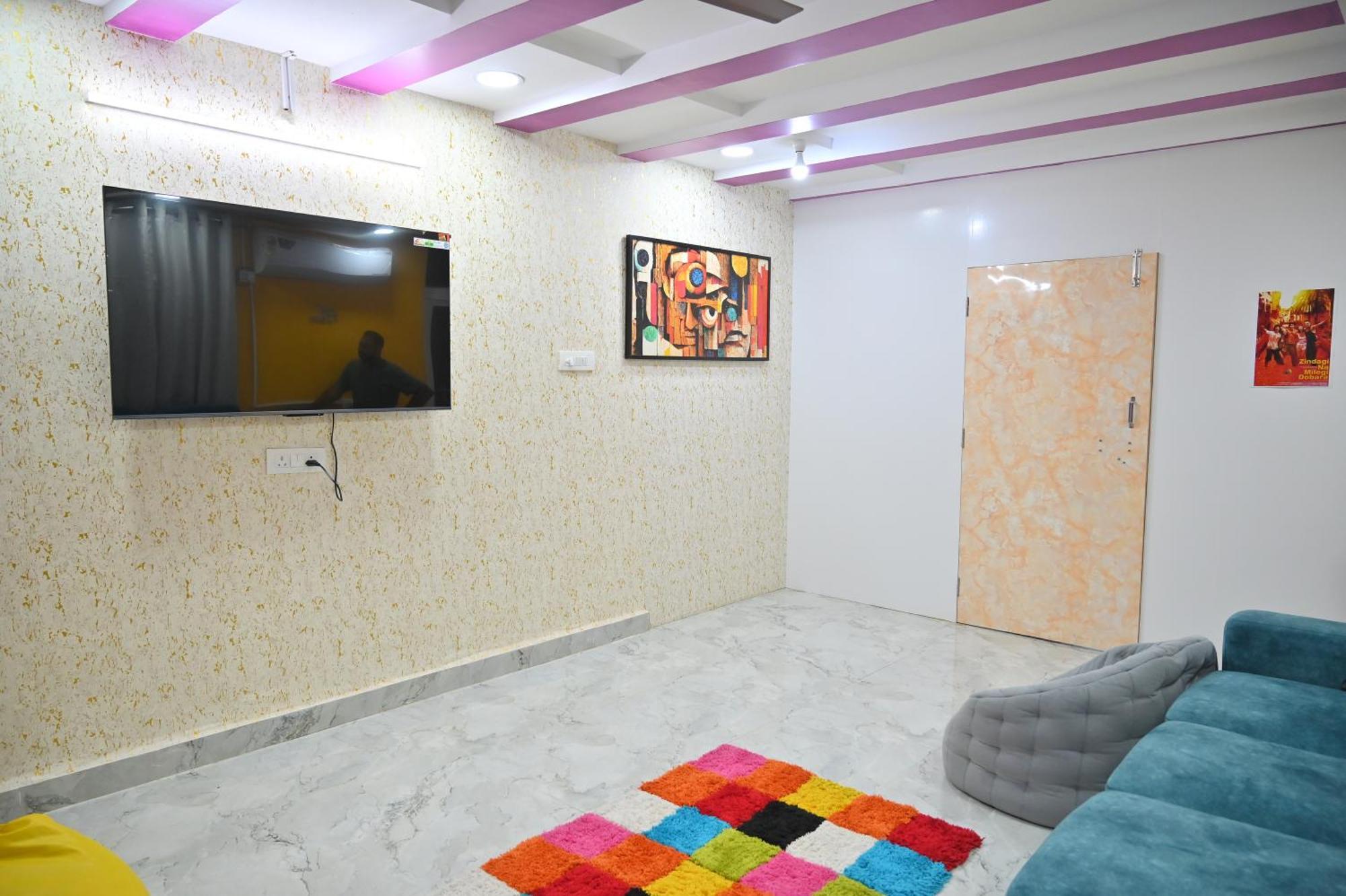 Hyderabad Wanderers Cave Hotel Bagian luar foto