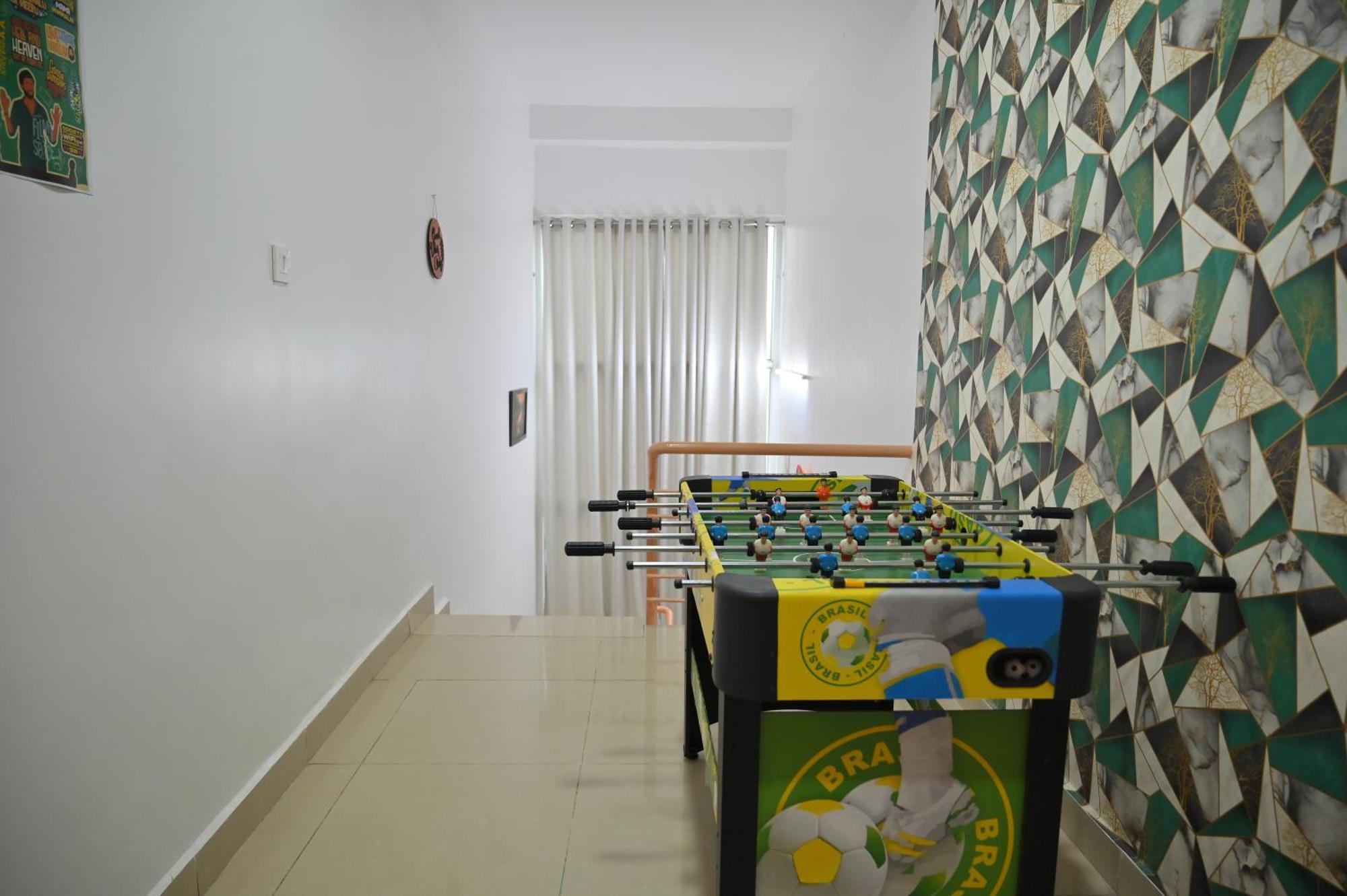 Hyderabad Wanderers Cave Hotel Bagian luar foto