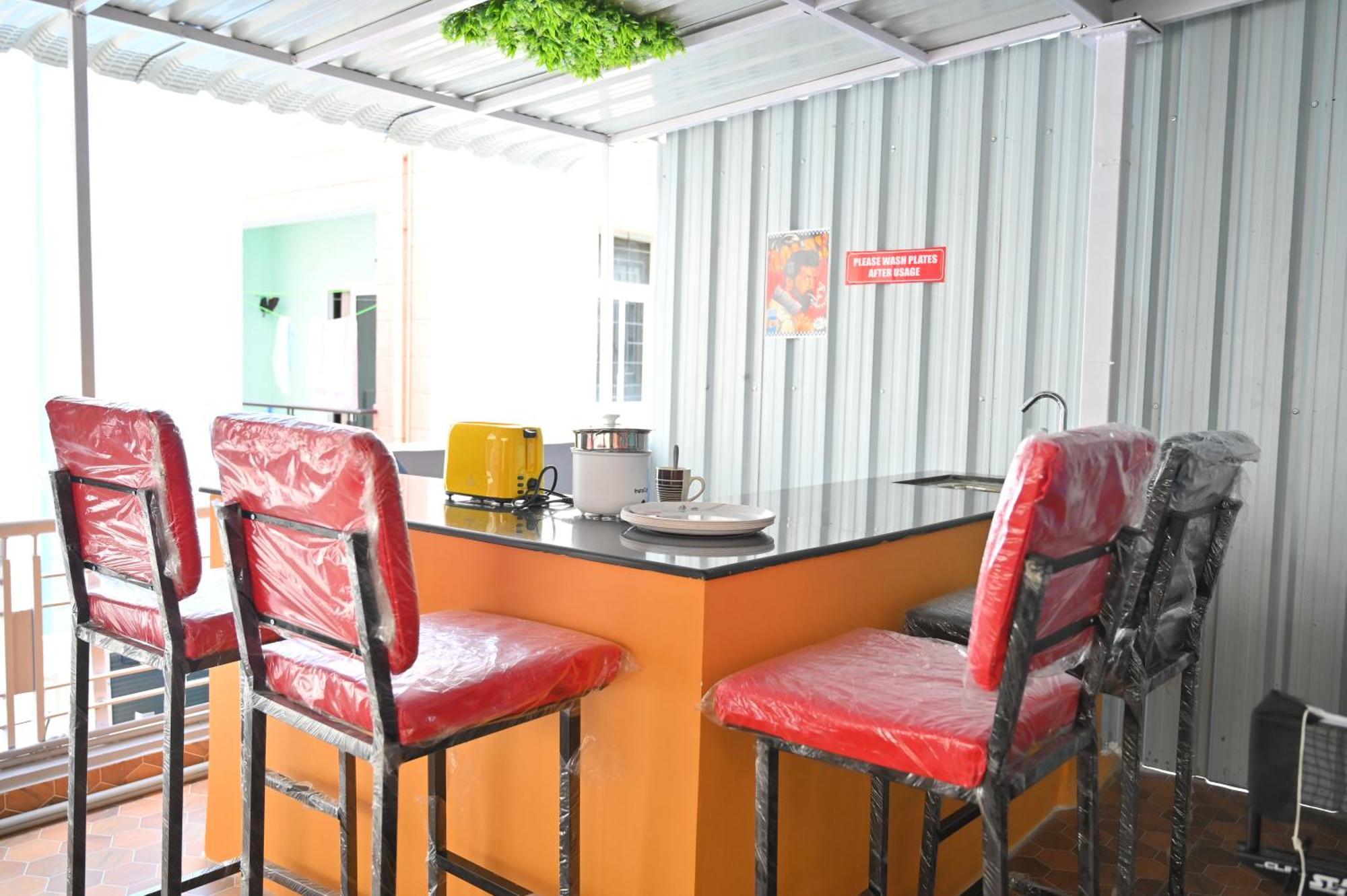 Hyderabad Wanderers Cave Hotel Bagian luar foto